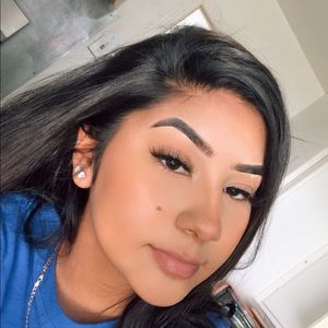 Meet your Posher, Alondra